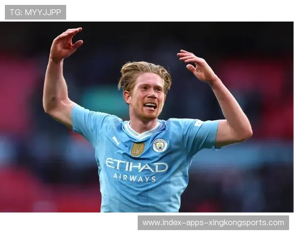 德布劳内脚弓精准转移打穿整条边路,曼城组织如画 德布劳内脚弓精准转移打穿整条边路,曼城组织如画