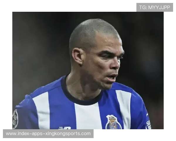 波尔图佩佩边路内切后劲射直入球网:惊艳全场的极致瞬间 波尔图佩佩边路内切后劲射直入球网:惊艳全场的极致瞬间