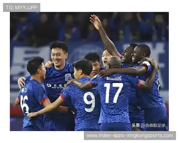 上海申花拉唐快速边路推进牵制防守,展现现代足球战术魅力